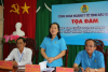 Bà Lê Thị Thanh Lam, Chủ tịch LĐLĐ tỉnh phát biểu chỉ đạo tại buổi tọa đàm.