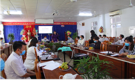 Bà Hồ Thu Ánh, Phó Chủ tịch UBND tỉnh phát biểu chỉ đạo tại buổi làm việc.