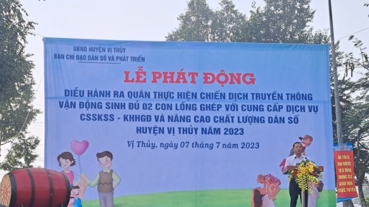 Ông Nguyễn Công Duy, Phó Bí thư Huyện ủy, Chủ tịch UBND huyện Vị Thủy phát biểu chỉ đạo.